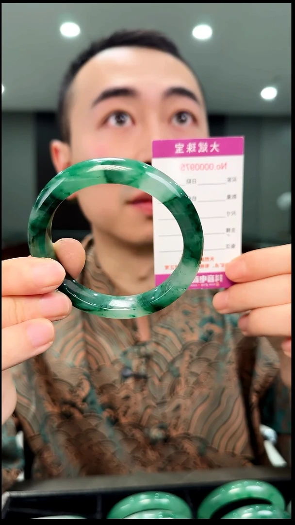 未镶嵌手镯石英质玉58.2