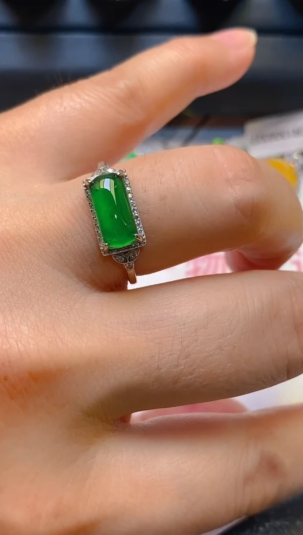 【闪购商品】翡翠耳饰银S925镶嵌天然A货翡翠1