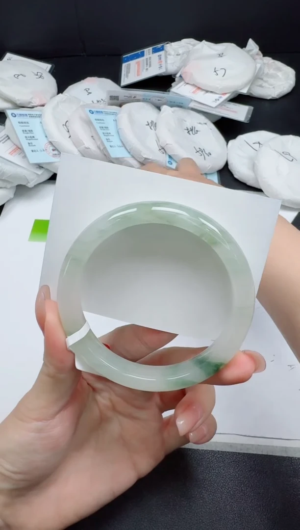 未镶嵌手镯石英质玉050-5859