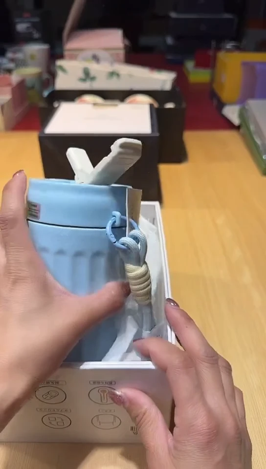 瓷片生活的本意是开心啊@@1