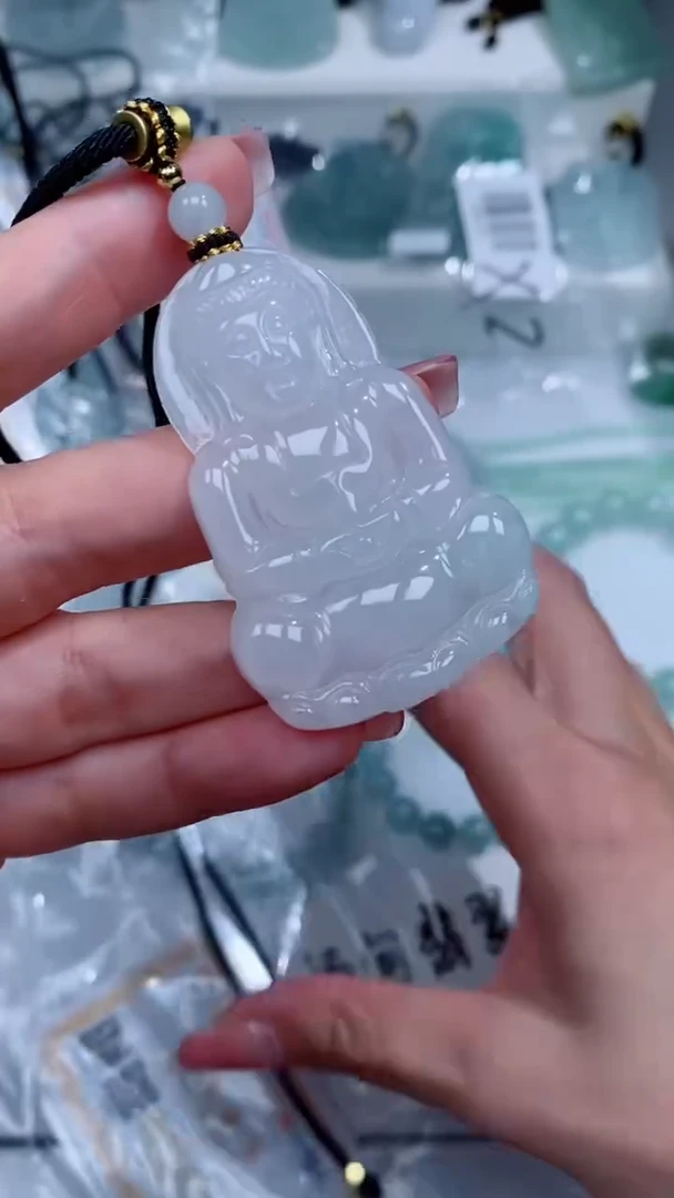 翡翠未镶嵌颈饰吊坠