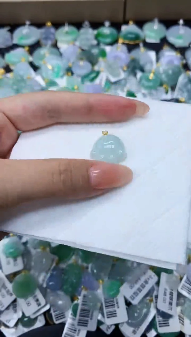 颈饰未镶嵌翡翠11111111111