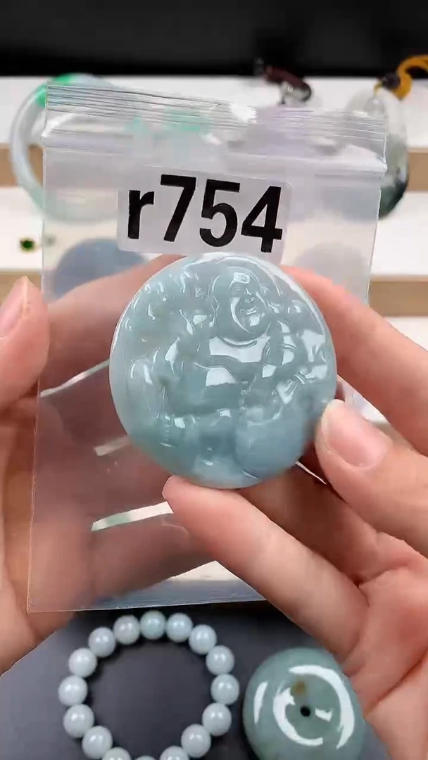 颈饰未镶嵌翡翠天然翡翠吊坠挂件