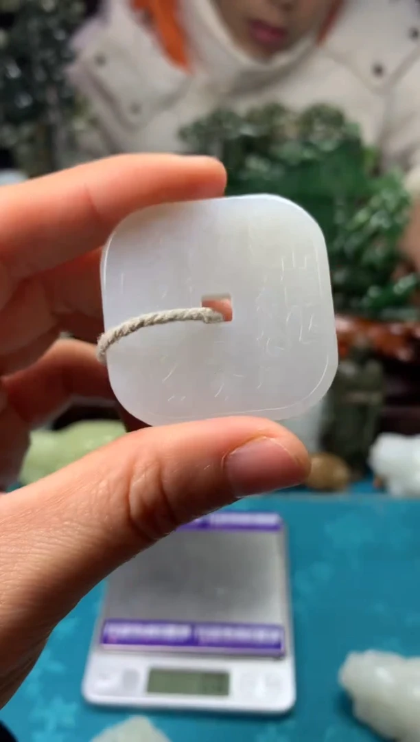 颈饰未镶嵌和田玉拍一发一