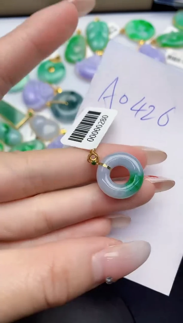 【闪购商品】翡翠颈饰18K金镶嵌0000000000