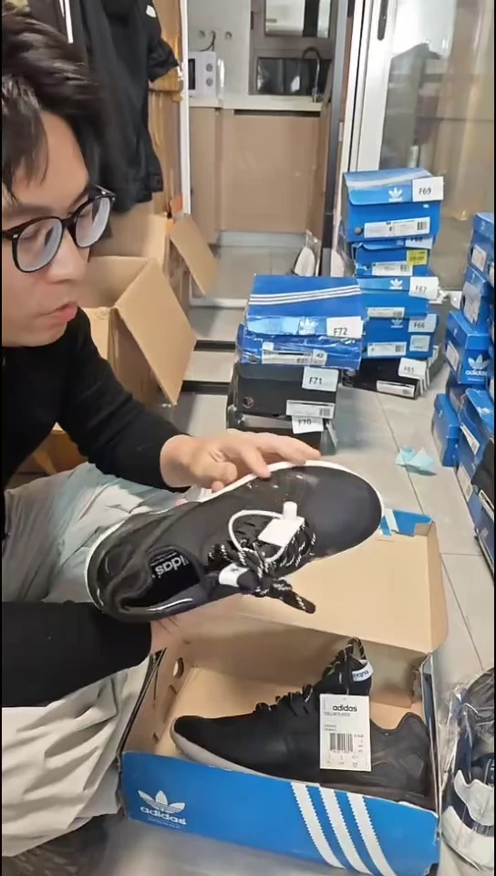 断码孤品清仓   编号F73  尺码43