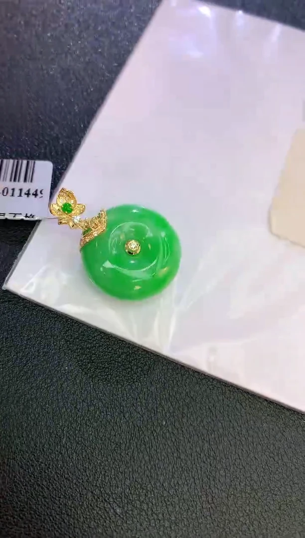 翡翠18K金镶嵌颈饰赠礼盒证书 麦麦