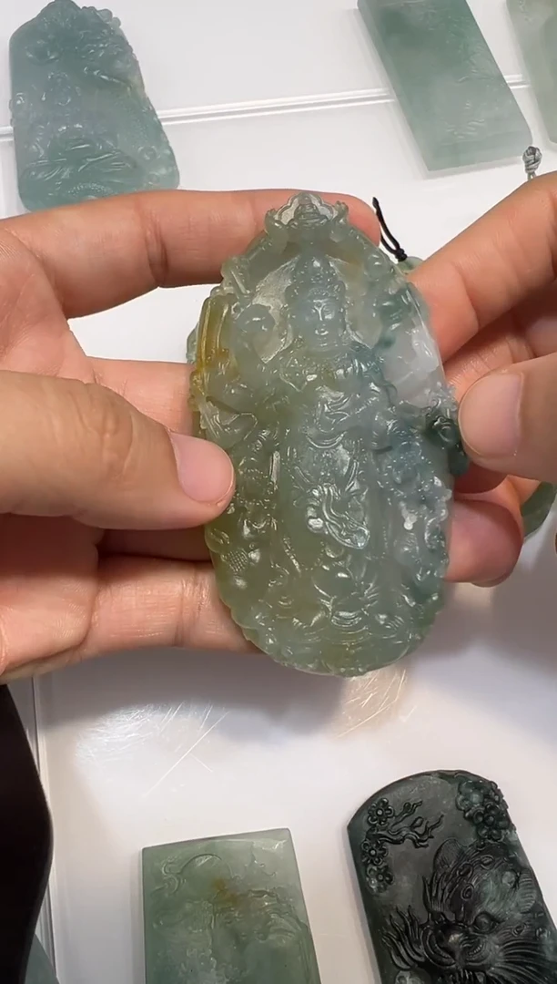 未镶嵌定制翡翠千手