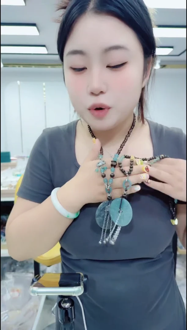翡翠未镶嵌颈饰1352缘分发