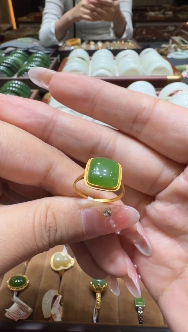 颈饰18K金镶嵌和田玉戒指备注圈口11-19