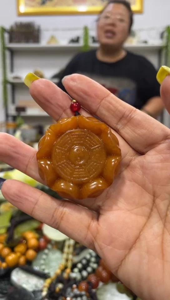 未镶嵌岫玉吊坠多样性发货发其中一件