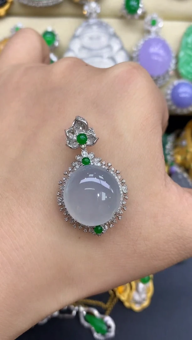 颈饰18K金镶嵌翡翠312-中国好珍宝