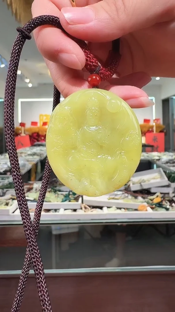 未镶嵌岫玉颈饰吊坠
