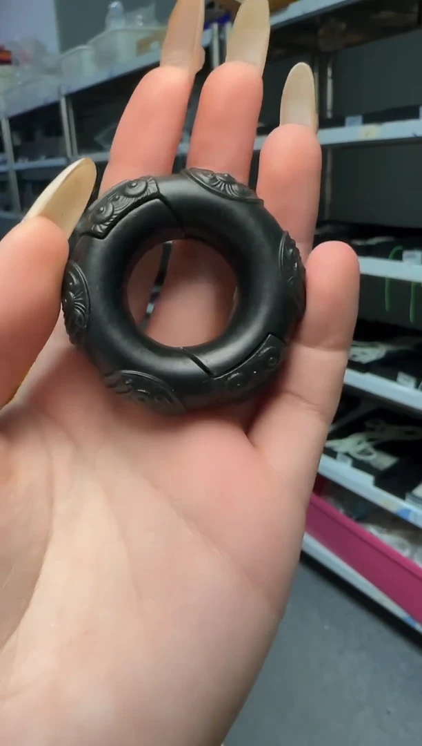 颈饰未镶嵌和田玉青玉蚩尤环