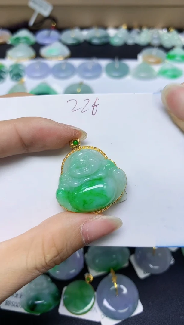 翡翠18K金镶嵌颈饰天然缅甸翡翠A货