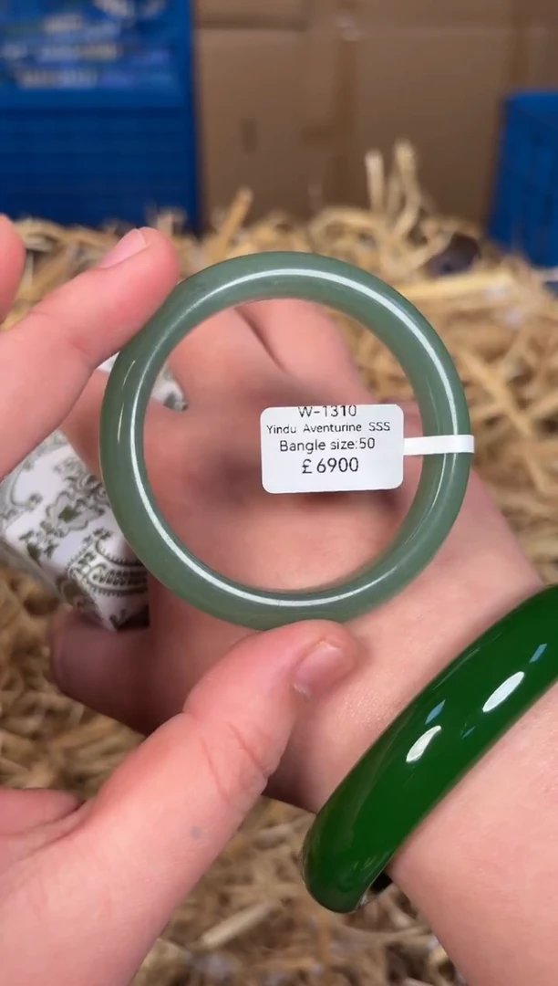 未镶嵌手镯石英质玉W1310