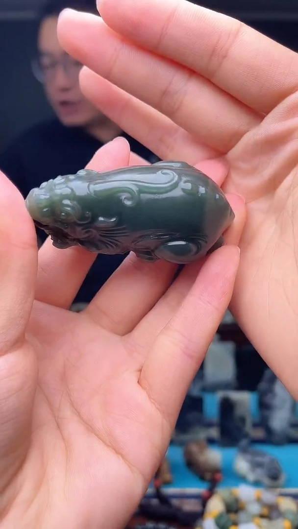 未镶嵌和田玉挂件1