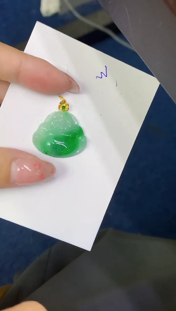 翡翠18K金镶嵌颈饰00000000000