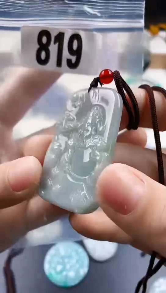 颈饰未镶嵌翡翠天然翡翠吊坠挂件
