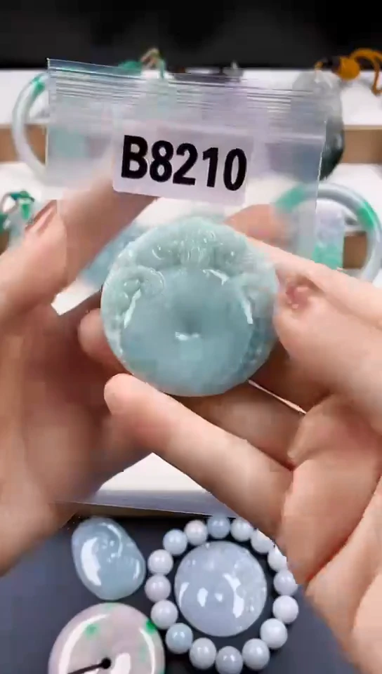 颈饰未镶嵌翡翠天然翡翠吊坠挂件
