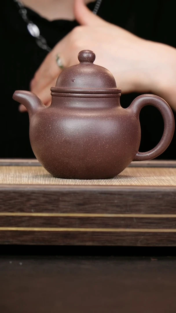 茶壶紫砂梨皮紫泥  掇球壶