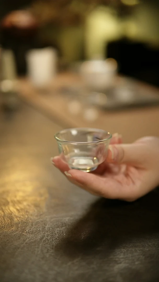 阿眠     老琉璃杯