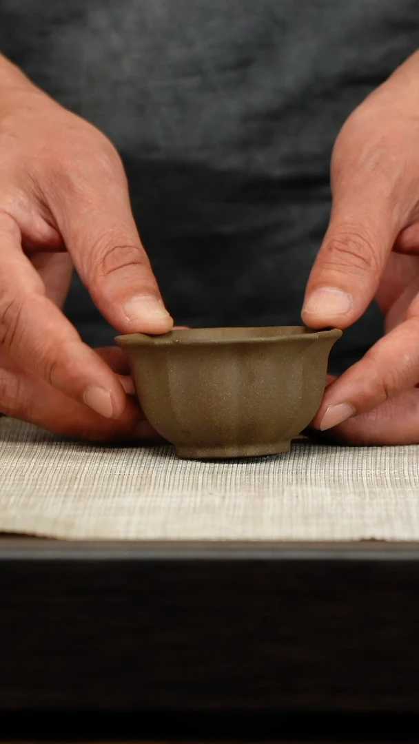 茶壶紫砂蟹壳青经纹莲花杯