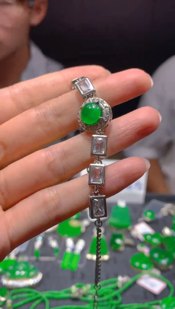 未镶嵌定制翡翠335多样性发货（发其一）