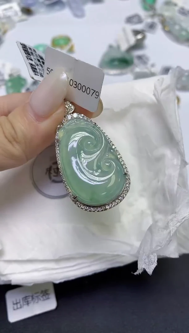 颈饰未镶嵌翡翠天然缅甸翡翠A货百元以上9元证书费自理