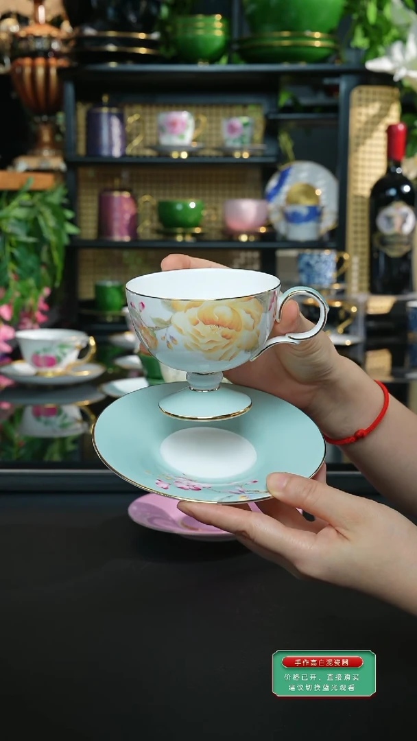 牡丹杯碟、、、、、、、、、