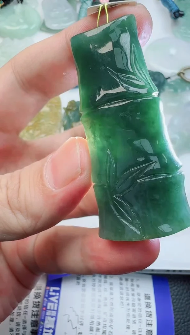 【闪购商品】翡翠吊坠(不含链)未镶嵌111111111111
