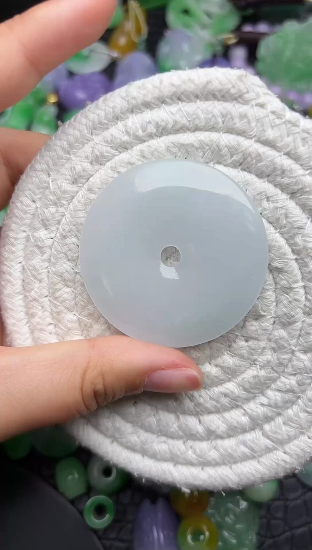 颈饰未镶嵌翡翠缅甸翡翠吊坠