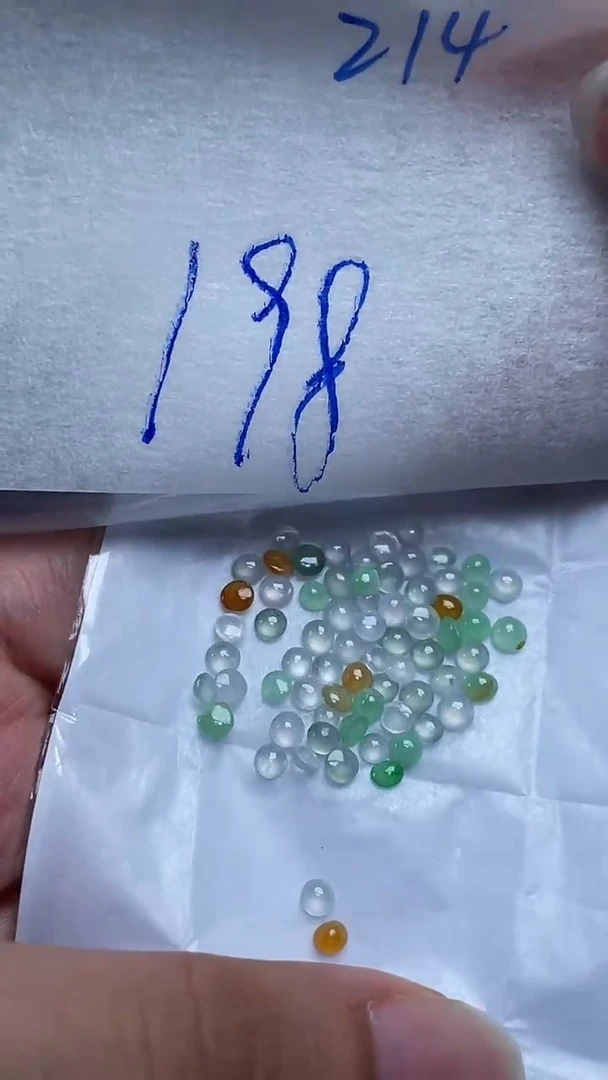 翡翠散珠未镶嵌天然缅甸翡翠A货214