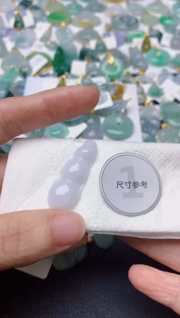 颈饰未镶嵌翡翠天然缅甸A货翡翠