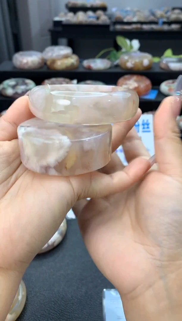 未镶嵌手镯石英质玉61圈口  赠送镯心