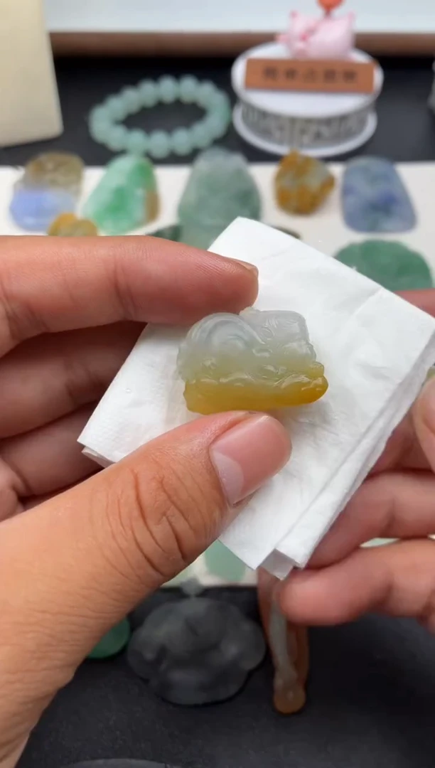 未镶嵌定制翡翠翡翠