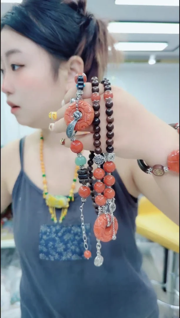 树脂制品1432红扣套装