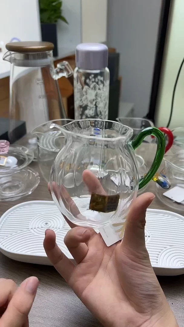 瑾妍茶海湖绿。。。。。。。