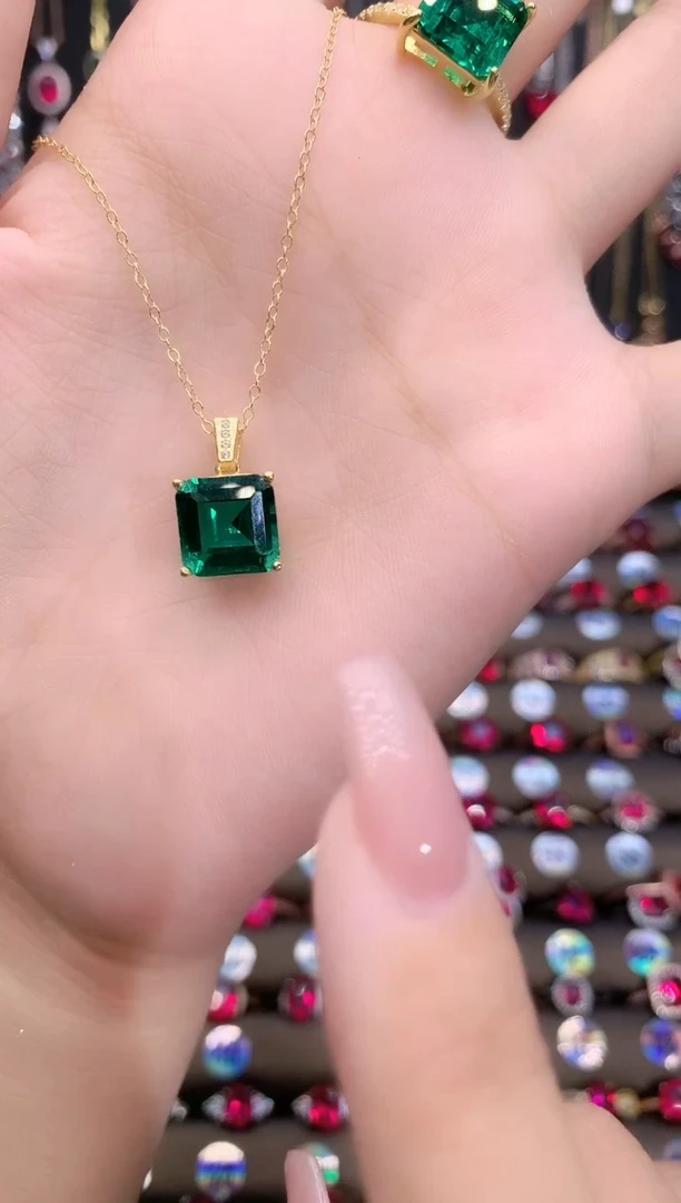 吊坠透辉石银S925镶嵌金色10