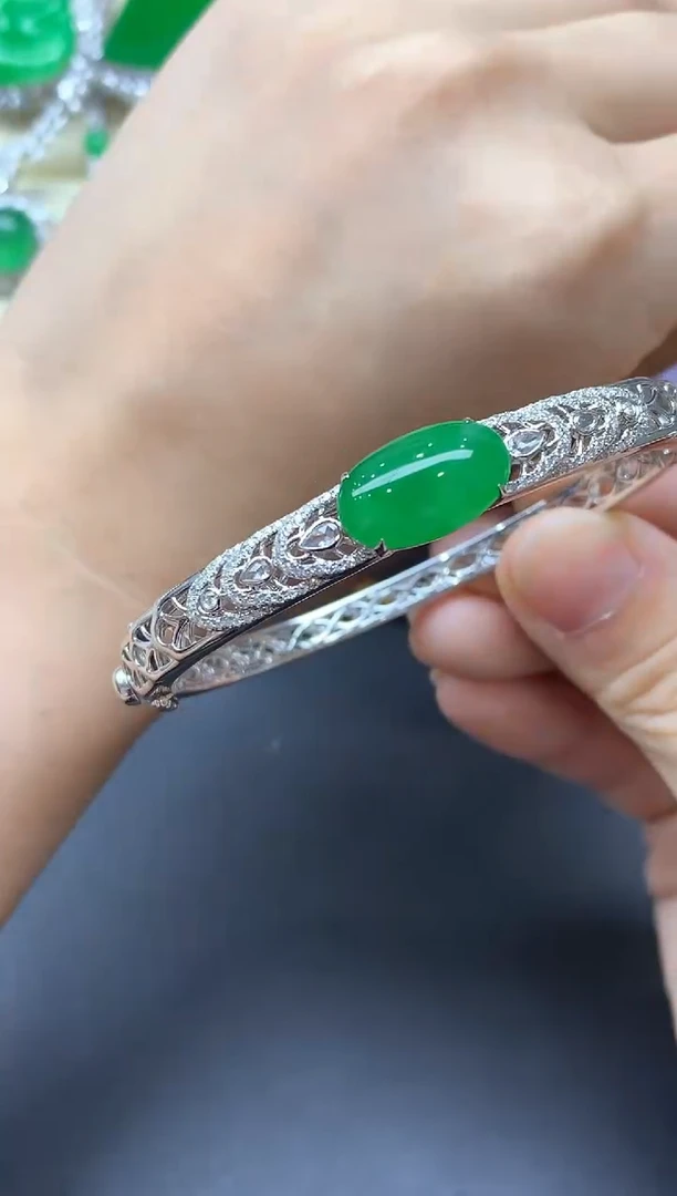 翡翠手镯18K金镶嵌510-中国好珍宝