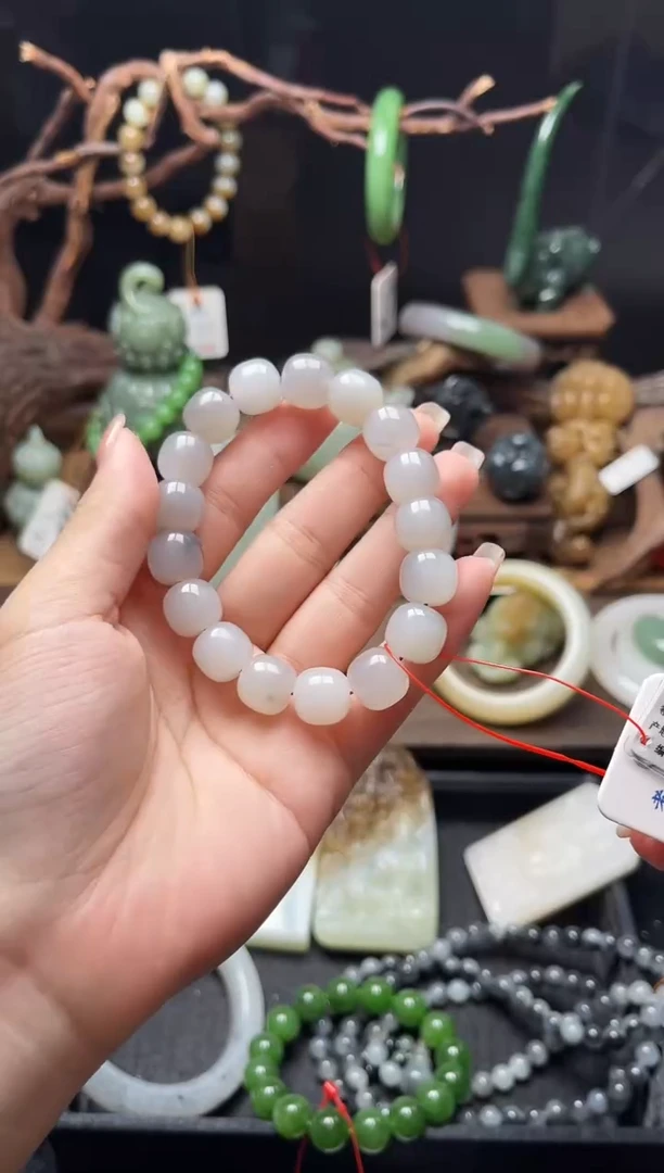 手串未镶嵌和田玉卡12青海烟紫 老型9003320