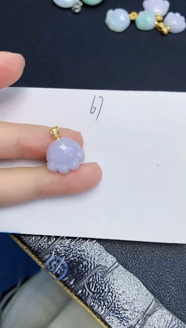 翡翠未镶嵌颈饰天然缅甸翡翠A货