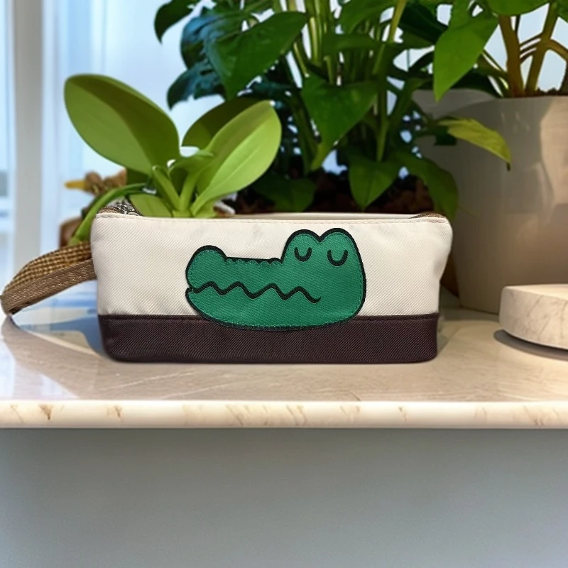 工厂789品牌孤品福利-减负时尚书包笔袋(鳄鱼)