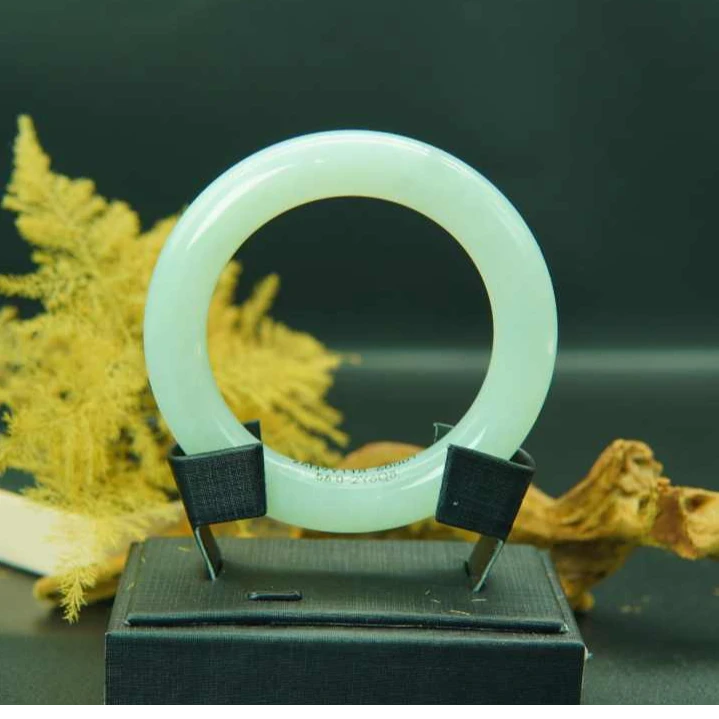 甜果绿56大胖圆条成品手镯60001