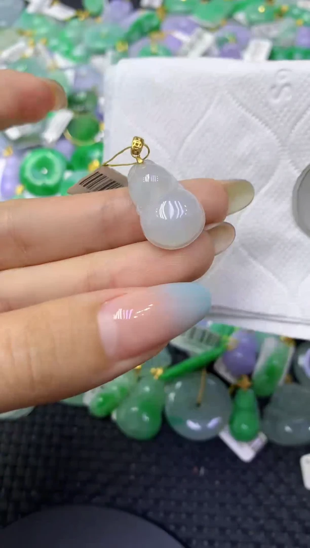 颈饰未镶嵌翡翠天然缅甸翡翠A货