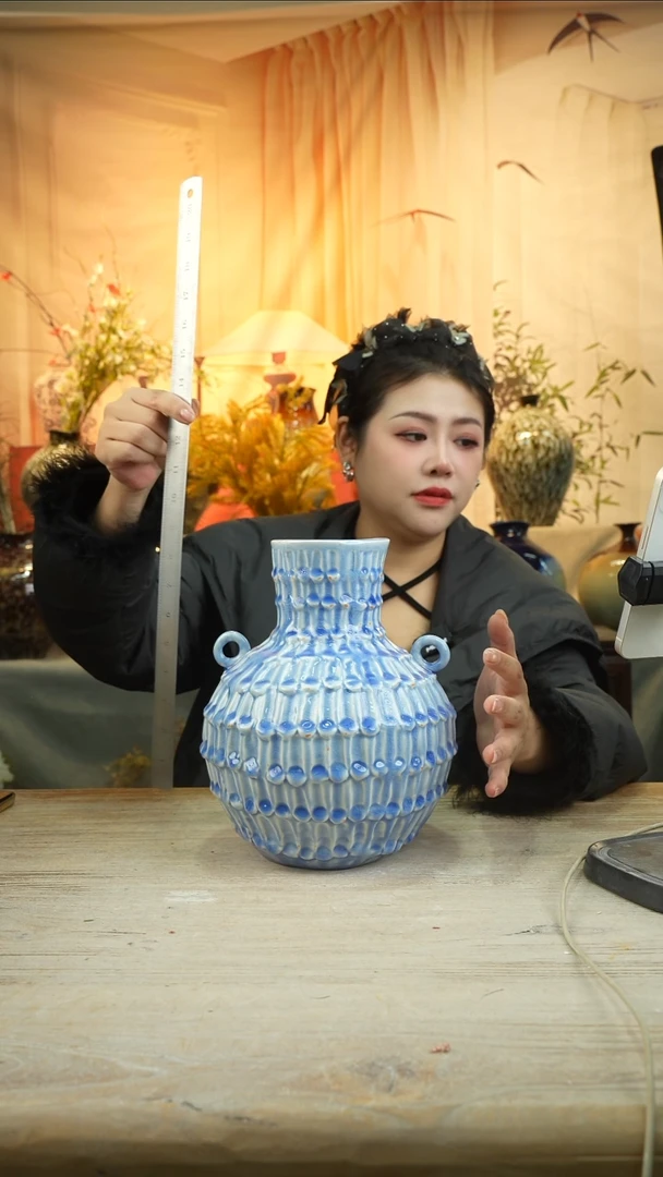 高度26口经8花瓶