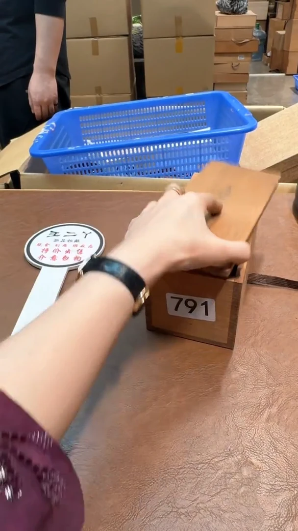 摆件王****卵老板好 谨慎购买 感谢支持