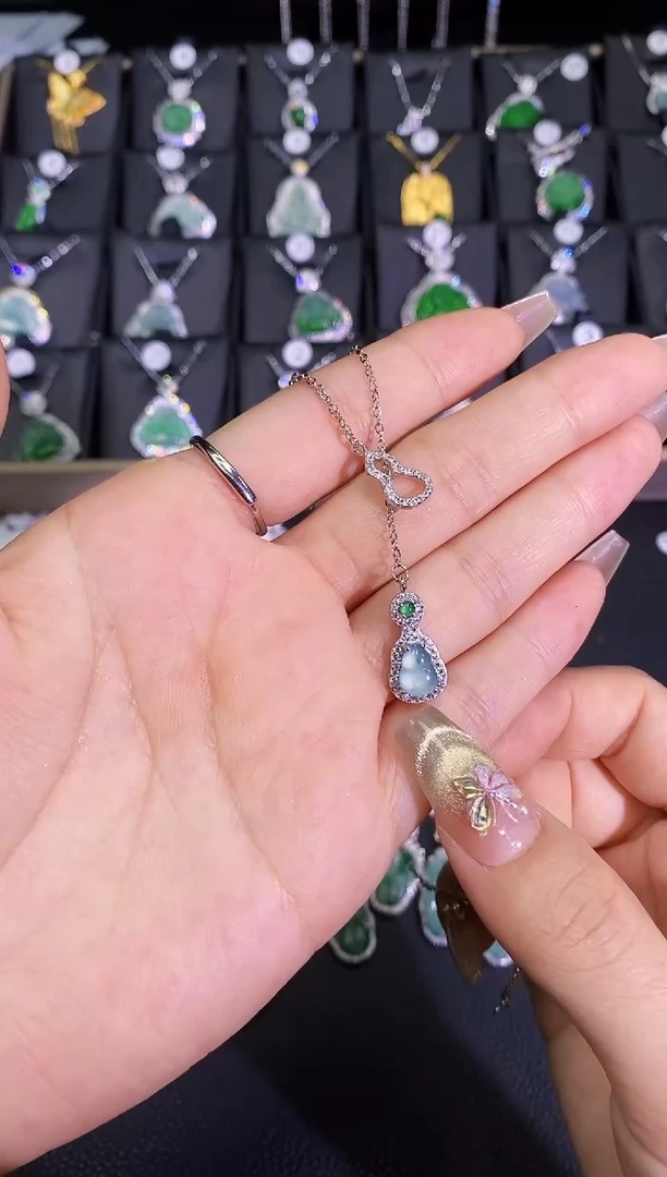 【闪购商品】翡翠套链未镶嵌翡翠吊坠