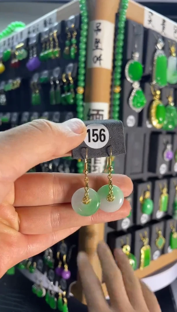 【闪购商品】翡翠耳饰银S925镶嵌156...