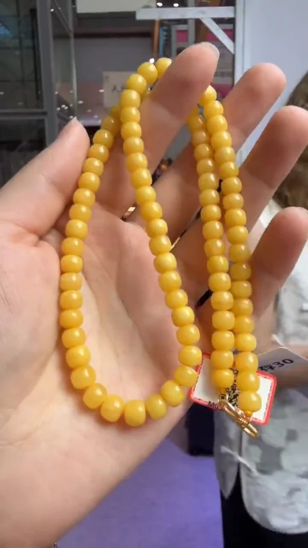 琥珀颈饰未镶嵌83秒拍号 假一罚三